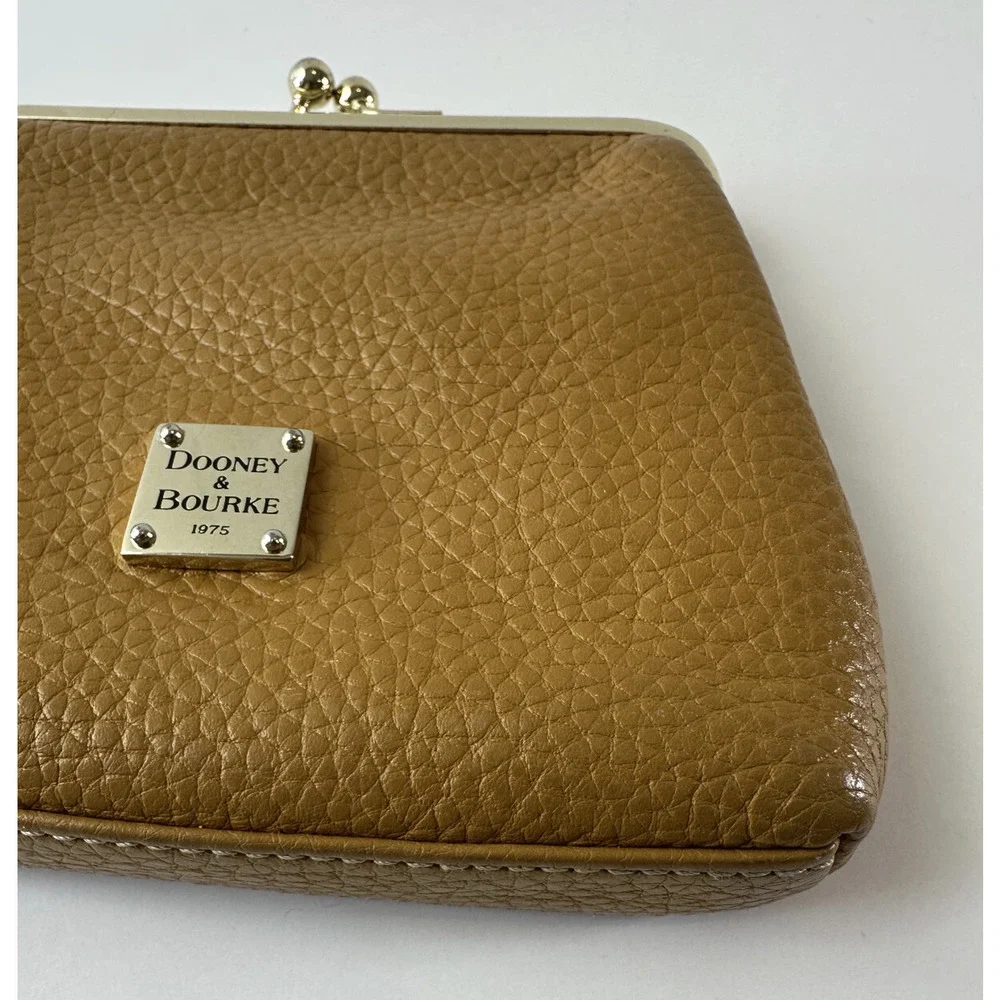 Dooney & Bourke Pebble Grain Leather Coin Purse Clutch Credit Card Slots Toffee - Picture 10 of 16